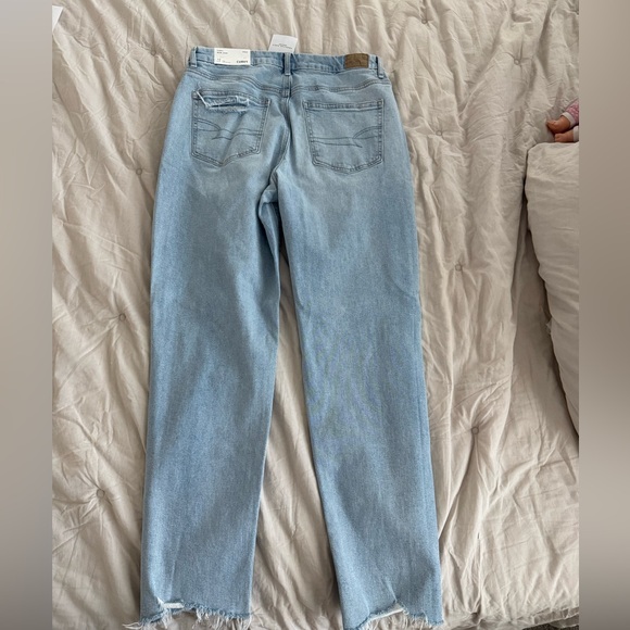 American Eagle Outfitters Light Blue Distressed Boyfriend Jeans - Picture 2 of 6